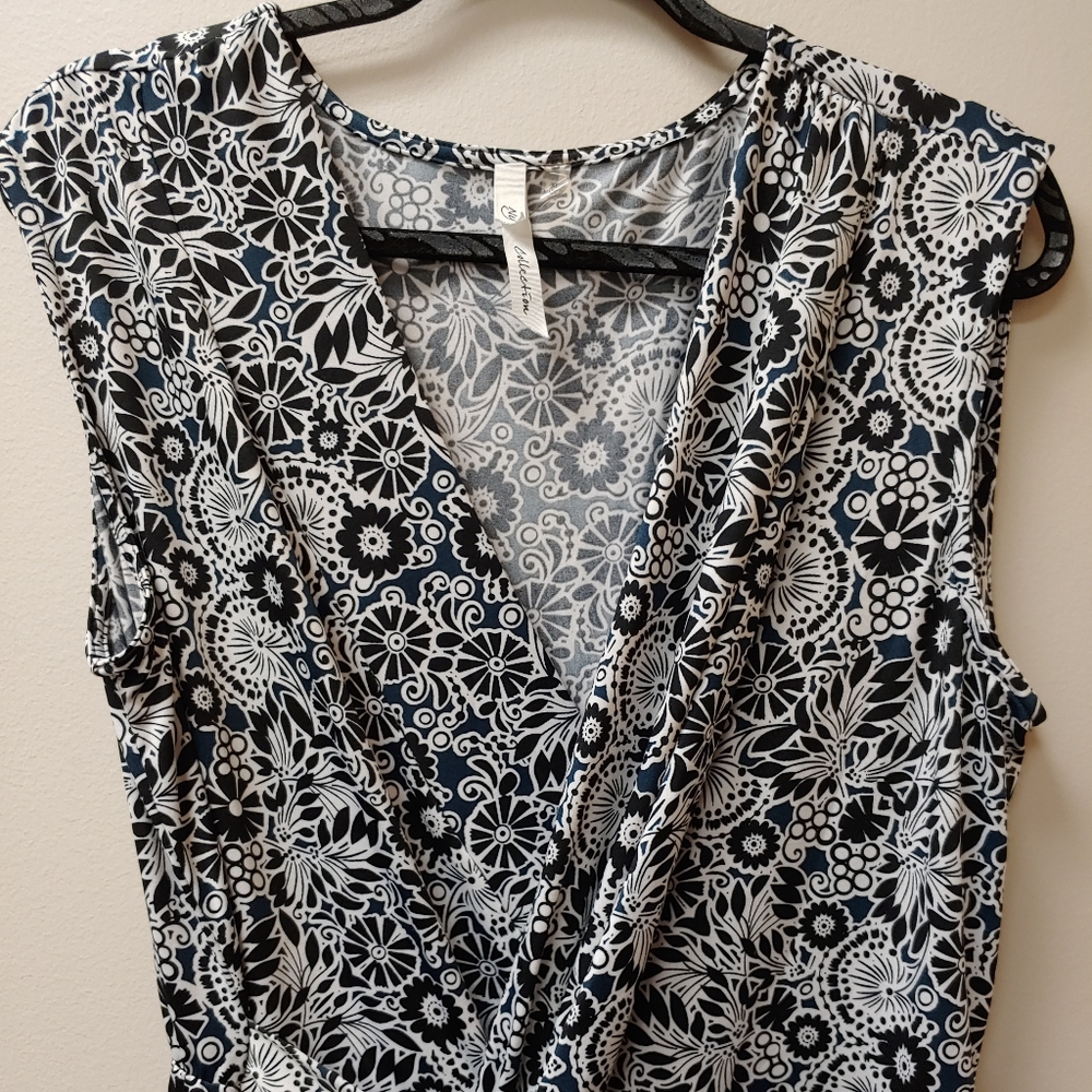 NY Collection Faux Wrap Dress with Knot Detail - Picture 4 of 7